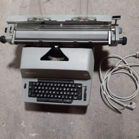 Foto inzerátu Elektrický psací stroj RTPAHb CHORD