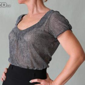 Foto inzerátu Nové transparentní tričko s mikrotečkami Mexx vel.XXL