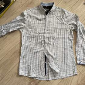 Foto inzerátu Pánská košile v.40 Nobel League