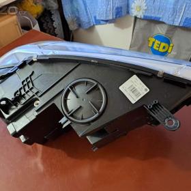 Foto inzerátu L P světlomet BMW X5 (originál BMW Adaptive LED)