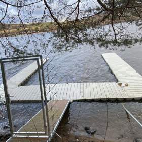 Foto inzerátu Sleva - rozstavěná jachta, molo a pozemky u Slapské přehrady