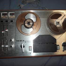 Foto inzerátu Magnetofon B100