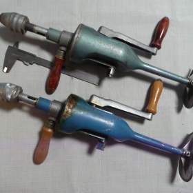 Foto inzerátu Historická ruční vrtačka na kličku