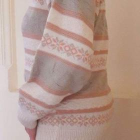 Foto inzerátu Svetr dámský, světlý norský vzor - vel. L