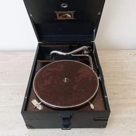 Foto inzerátu His Master’s Voice - starožitný gramofon na kliku ze 20. let, top stav, plně funkční