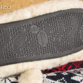 Foto inzerátu Dámské vysoké papuče z ovčí vlny č. 38-39