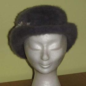 Fotka k inzerátu Dámský klobouček -  obvod hlavy 56 cm / 17610825
