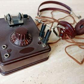 Starožitná krystalka -  rádio z 20. let minulého století, top stav / 19371185
