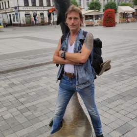 Foto inzerátu Najdu kamarádku