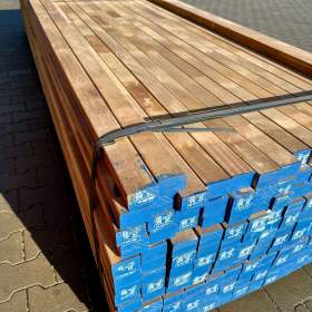 Foto inzerátu Bangkirai exotický stavební trám na terasu, exotické dřevo 42X62mm