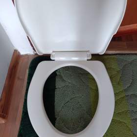 WC prkénko  / 19380976