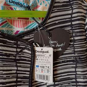 Foto inzerátu Kabátek Desigual