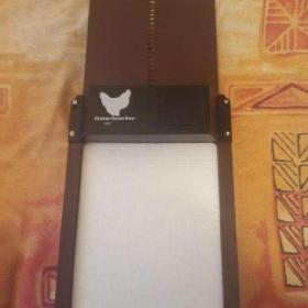 Foto inzerátu Automatická dvířka kurníku