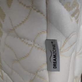 Foto inzerátu Zdravotní matrace DREAMZONE 90x200 cm + lůžko