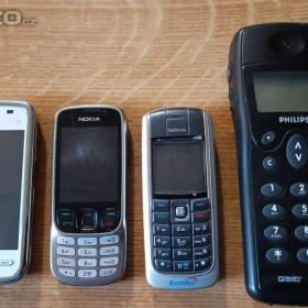 Prodám mobily / 19390679