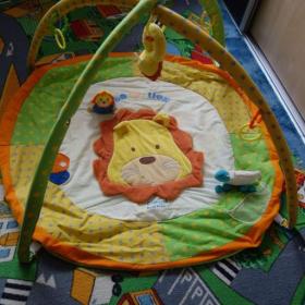 Fotka k inzerátu Dětská hrací podložka s hrazdičkou / 15682438