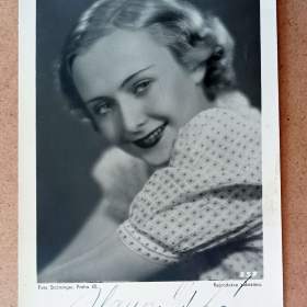 Hana Vítová, autogram na propagační fotografii, 30. léta  / 19395616