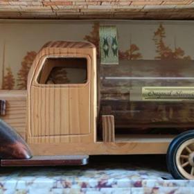 Foto inzerátu Náklaďák s plošinou na alkohol.