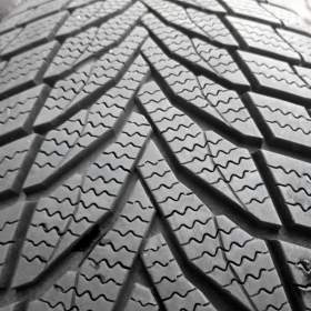 Sada zánovních zimních pneu 225/60 R18 Nexen / 19401072