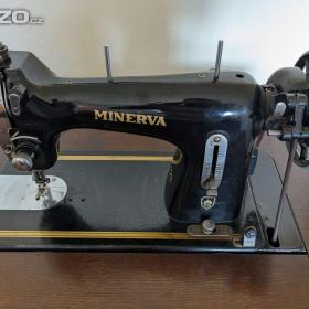 Fotka k inzerátu Starožitný šlapací šicí stroj Minerva 122 / 19450931