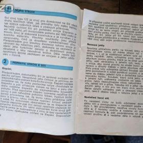 Foto inzerátu Starožitný šlapací šicí stroj Minerva 122