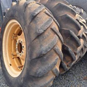 Fotka k inzerátu Kola zetor uřI 16,9- 30 / 18945296