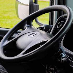 Foto inzerátu MERCEDES AXOR 1829 VALNÍK + HYDRAULICKÁ RUKA EURO5