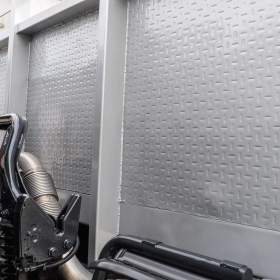 Foto inzerátu MERCEDES AXOR 1829 VALNÍK + HYDRAULICKÁ RUKA EURO5