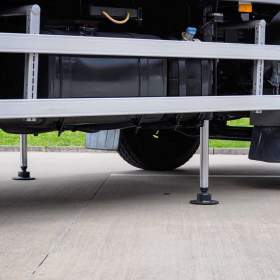 Foto inzerátu MERCEDES AXOR 1829 VALNÍK + HYDRAULICKÁ RUKA EURO5