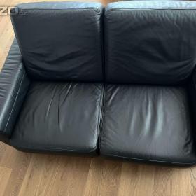 Fotka k inzerátu Kožená černa 2- sedací souprava / 19655206
