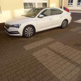 Foto inzerátu Š.Superb III, VW Passat B8- NOVÝ letní Alu komplet 215/55R17 Pirelli