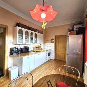 Foto inzerátu Rodinný dům 4+1 vhodný i k podnikání s pozemkem 2 146 m2