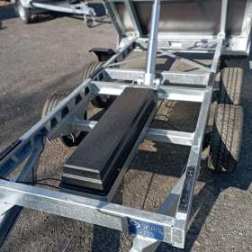 Foto inzerátu Přívěs Saris 1-str. sklápěč K1 306 170 2700 2 Elektro