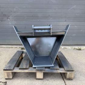 Foto inzerátu Lopata lichoběžníková 25-70cm 1,5-2,5t