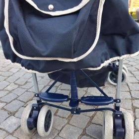 Foto inzerátu Kočárek Chico