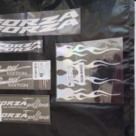 Foto inzerátu PRODÁM LEPKY NA SKÚTR HONDA FORZA 125,350,750!!!!!!