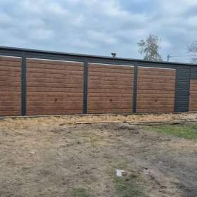 Plechová garáž 15x7 m – antracit mat / vrata ořech / 19426289