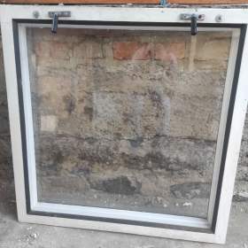 Foto inzerátu Okna 2 kusy