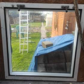 Foto inzerátu Okna 2 kusy