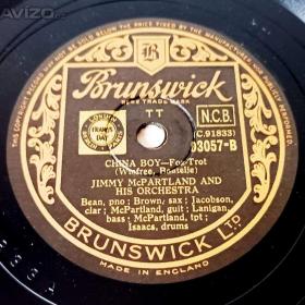 Foto inzerátu Starožitná gramodeska JIMMY McPORTLAND & HIS ORCHESTRA - šelak 78 ot./min.