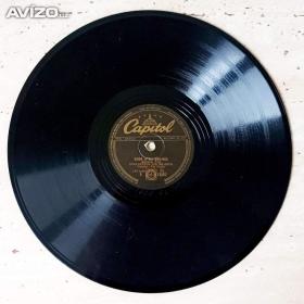 Foto inzerátu Starožitná gramodeska STAN KENTON & HIS ORCHESTRA - šelak 78 ot./min.