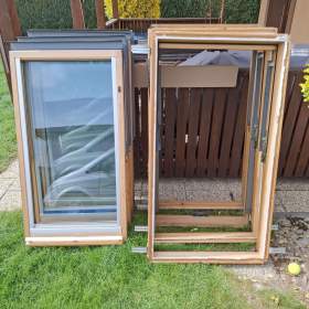 Prodej zachovalých střešních oken Velux / 19430787