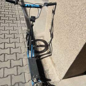 Foto inzerátu Koloběžka Elite line s nafukovacími koly 14/12 modrá