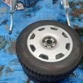 Foto inzerátu ALU KOLA 16 audi A8, A6, A4, 4D0601025P+ zimní pneu