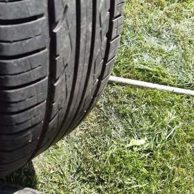 Foto inzerátu alu kola 16 + letní pneu 225/60 r16, vzorek 5-6mm