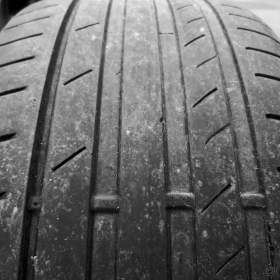 2ks letních pneu 235/40 R19 Goodyear  / 19434405