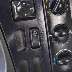 Foto inzerátu MERCEDES ATEGO 1224 HÁKOVÝ NOSIČ KONTEJNERŮ HYDRAULICKÁ RUKA