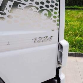 Foto inzerátu MERCEDES ATEGO 1224 HÁKOVÝ NOSIČ KONTEJNERŮ HYDRAULICKÁ RUKA