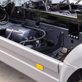 Foto inzerátu MERCEDES ATEGO 1224 HÁKOVÝ NOSIČ KONTEJNERŮ HYDRAULICKÁ RUKA