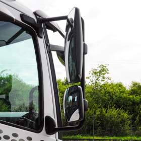 Foto inzerátu MERCEDES ATEGO 1224 HÁKOVÝ NOSIČ KONTEJNERŮ HYDRAULICKÁ RUKA